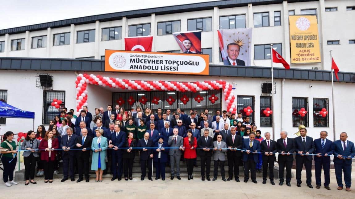 Mücevher Topçuoğlu Anadolu Lisesi Fotoğrafı